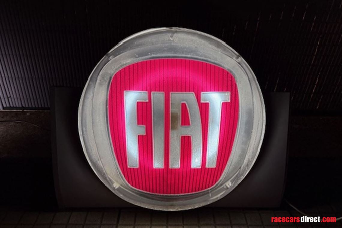 fiat-illuminated-neon-sign
