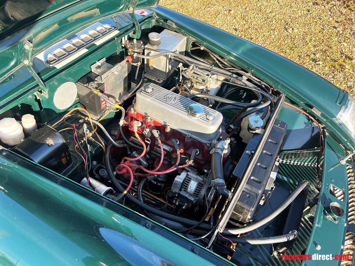 1964-mgb-race-car-very-competitive