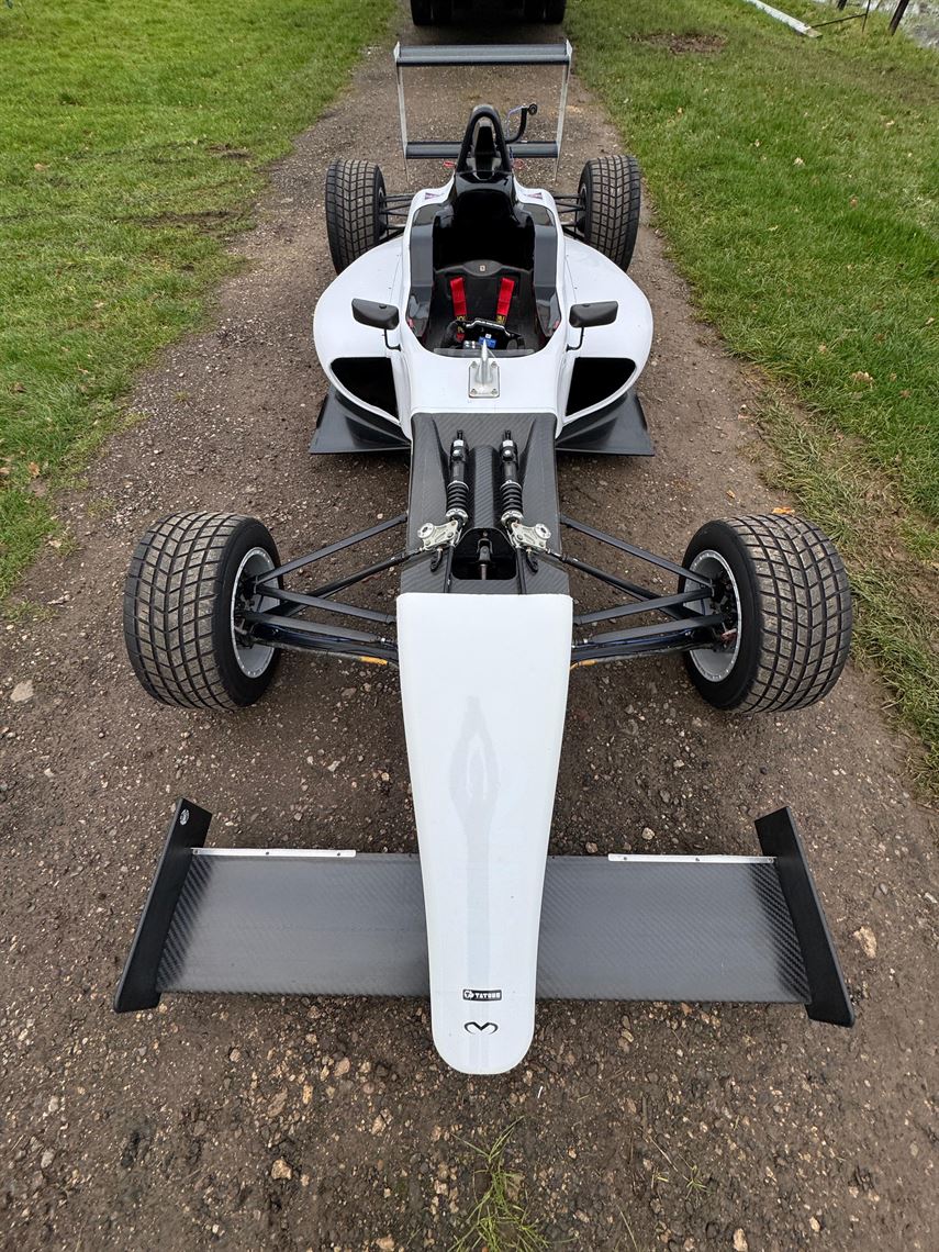 championship-winning-tatuus-f4-t014