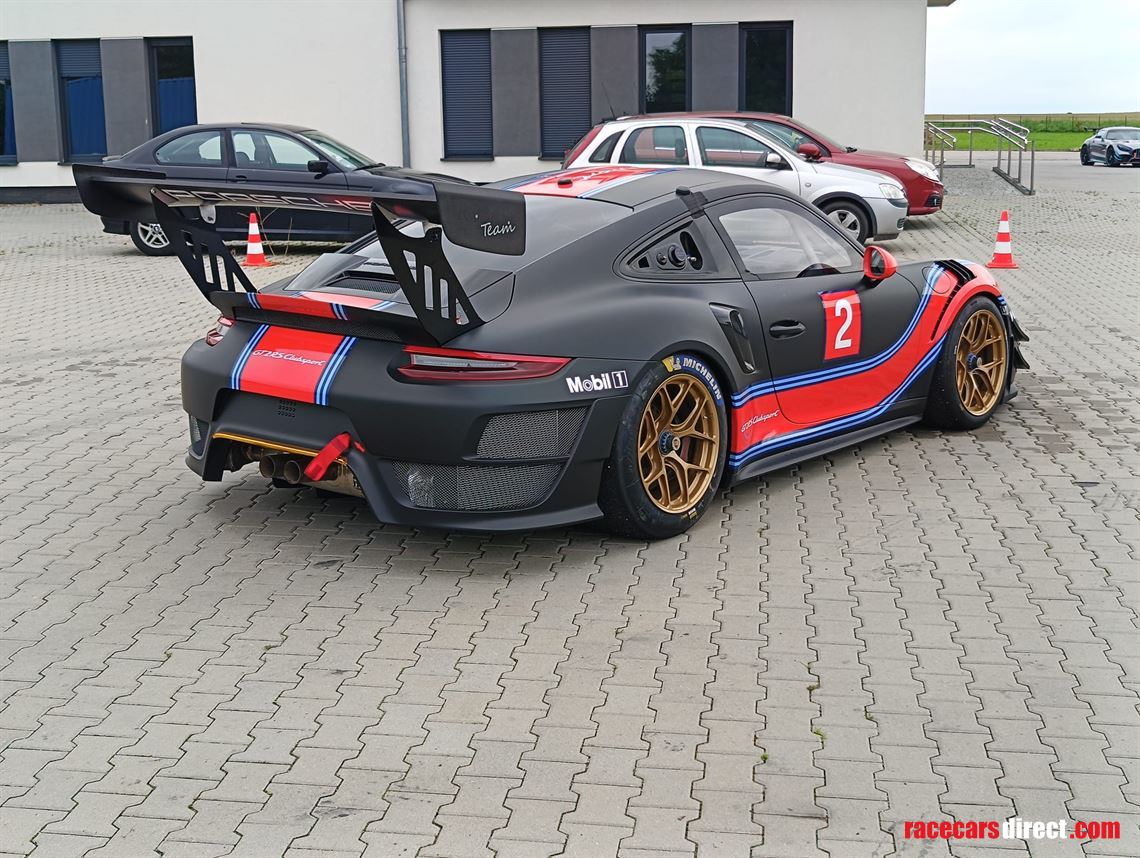 porsche-911-gt2-rs-clubsport-no-131200