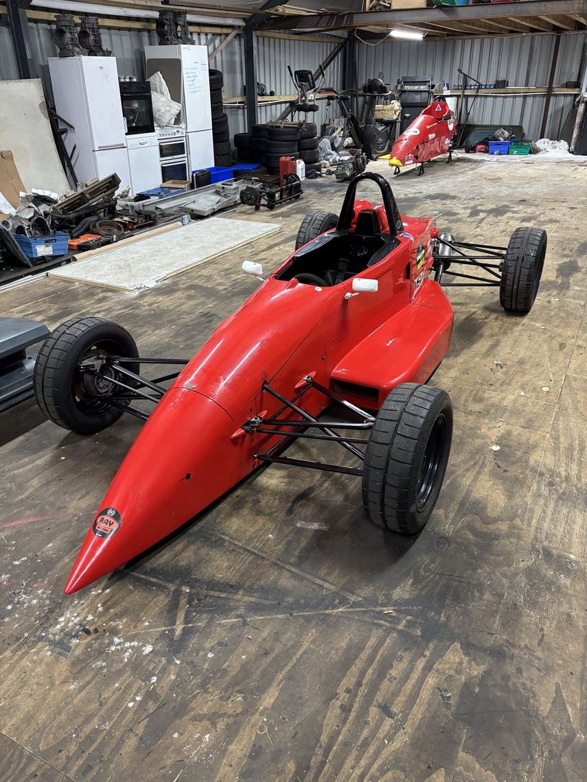 formula-ford-ray-gr08