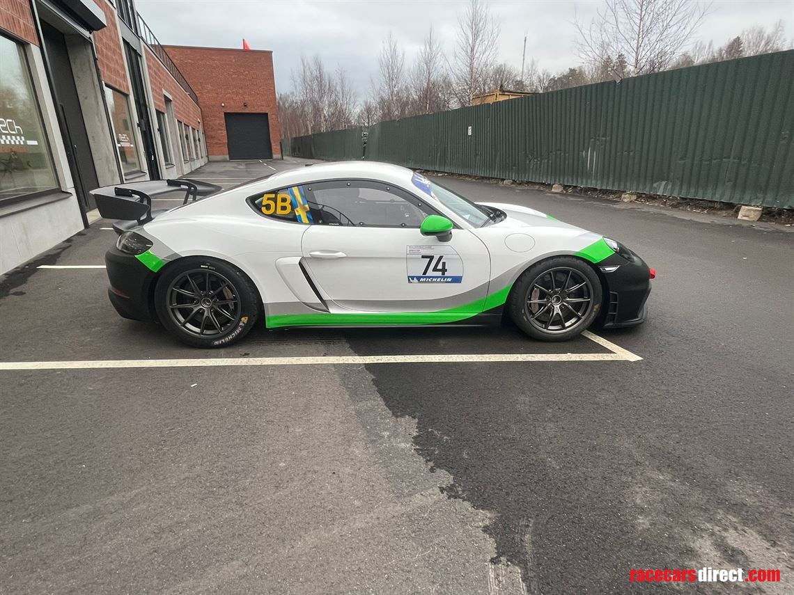 porsche-718-cayman-gt4-clubsport-competition