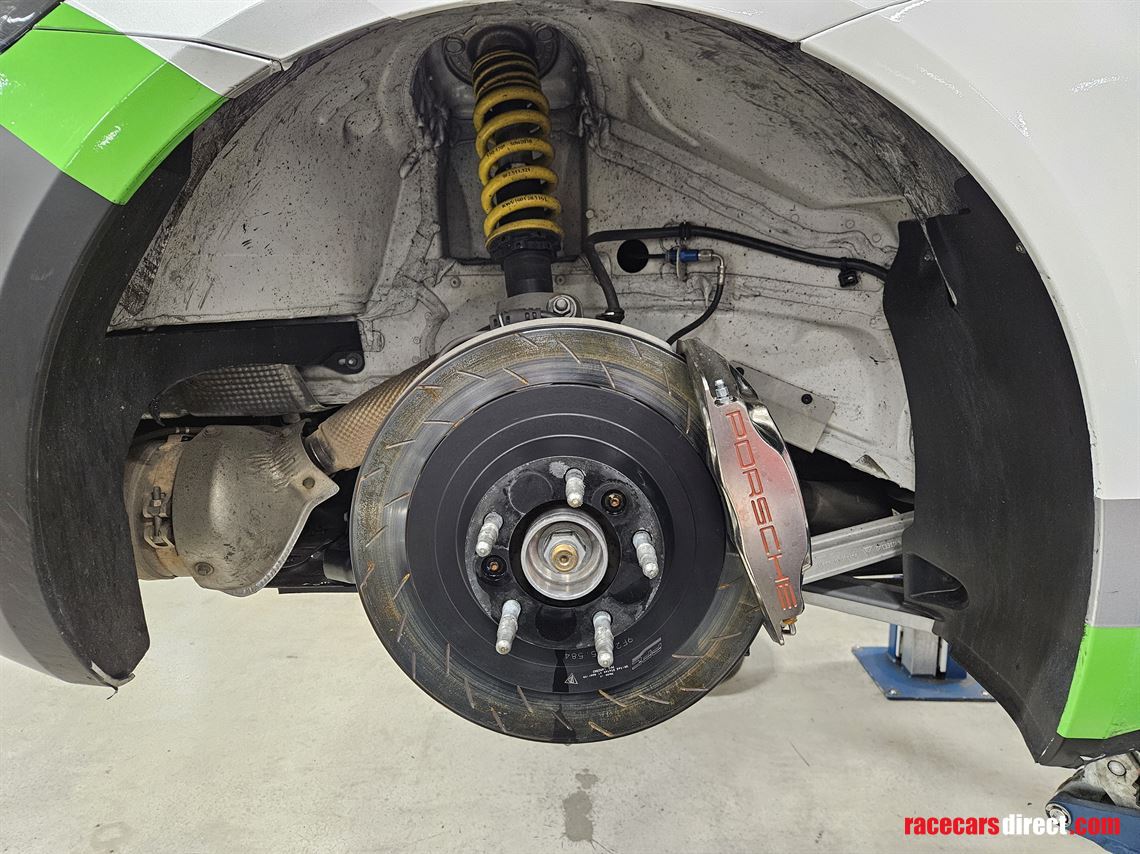 porsche-718-cayman-gt4-clubsport-competition