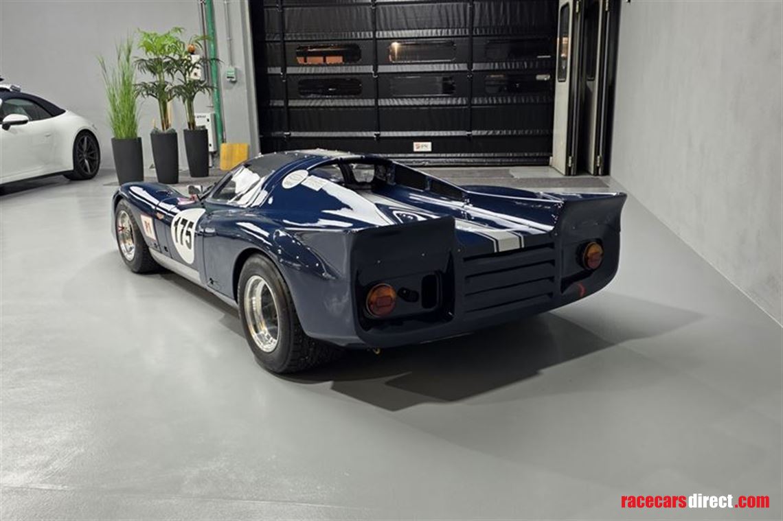 chevron-b16---bmw-m10-engine