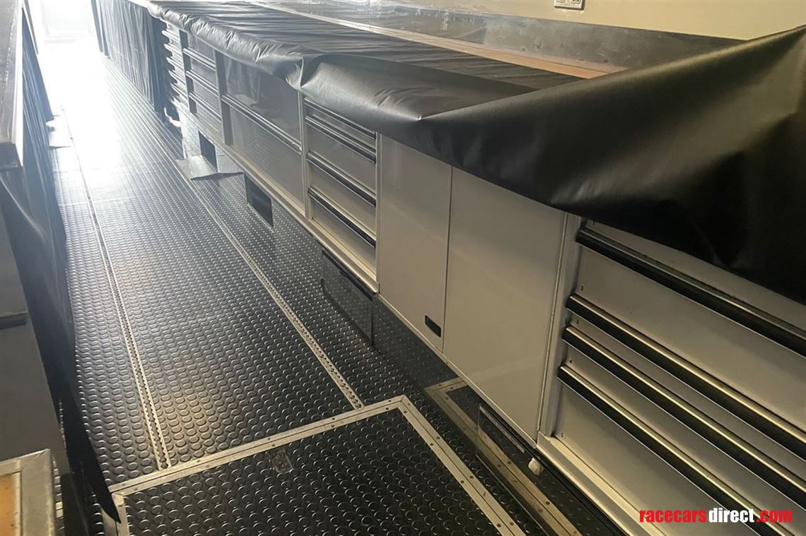 ex-williams-f1-trailer