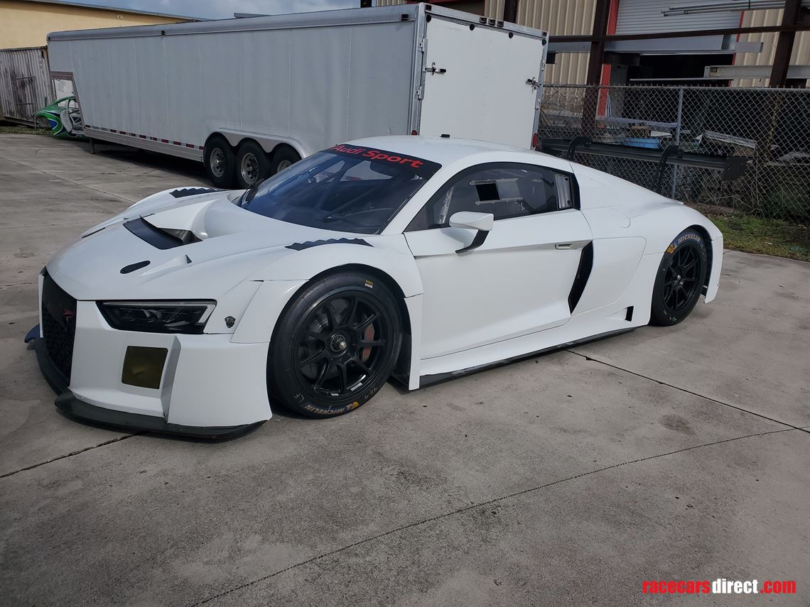 audi-r8-gt3-lms---2-cars-parts-engine-transmi