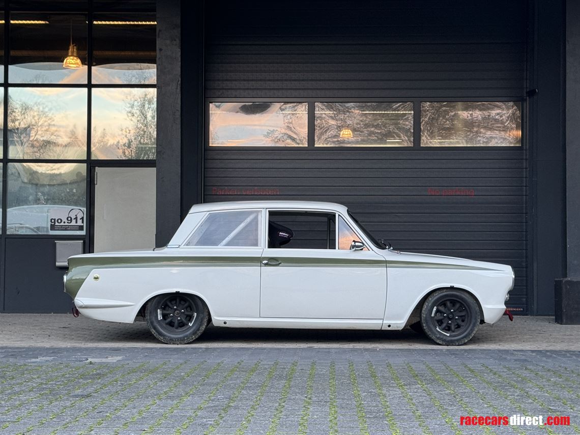 lotus-cortina-fia-htp-period-history