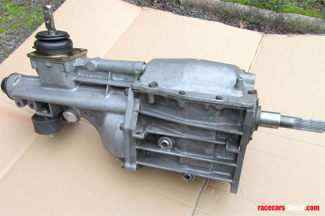 borg-warner-t5-close-ratio-racing-gearbox