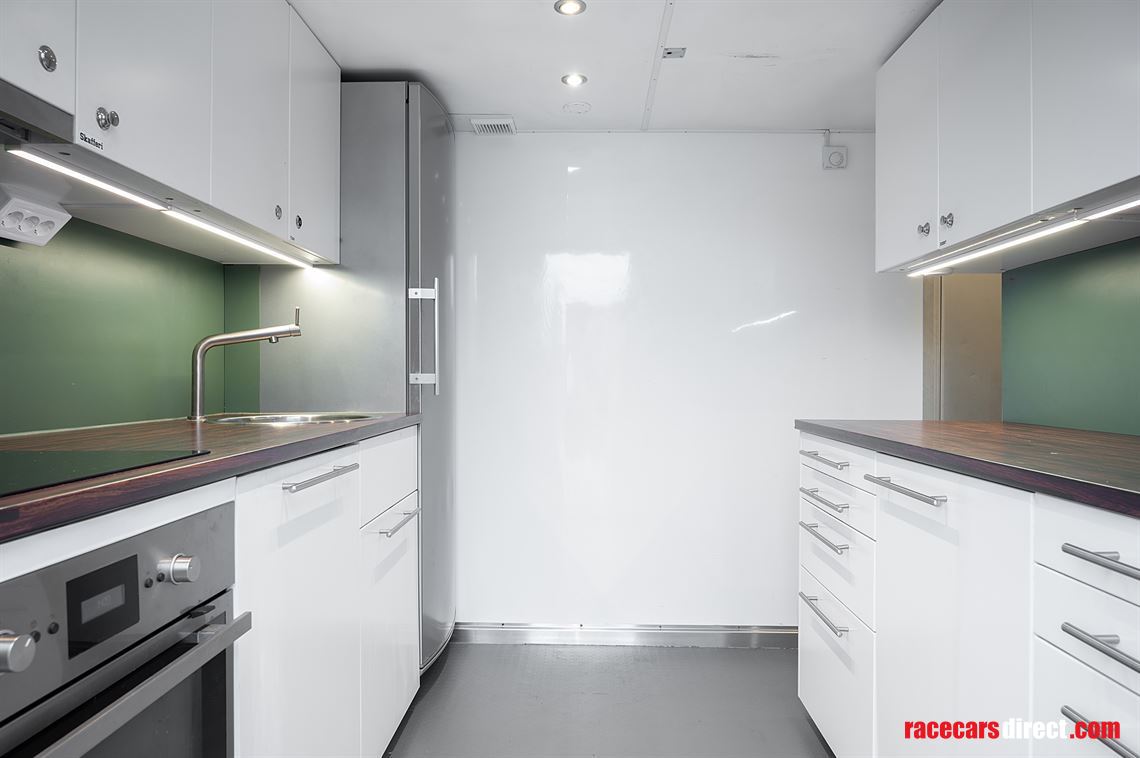 racetrailer---double-deck-with-kitchen-and-be