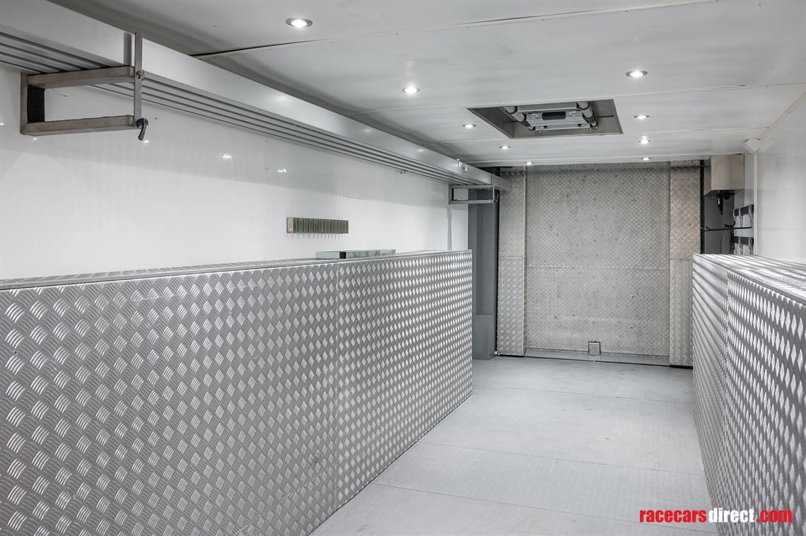 racetrailer---double-deck-with-kitchen-and-be