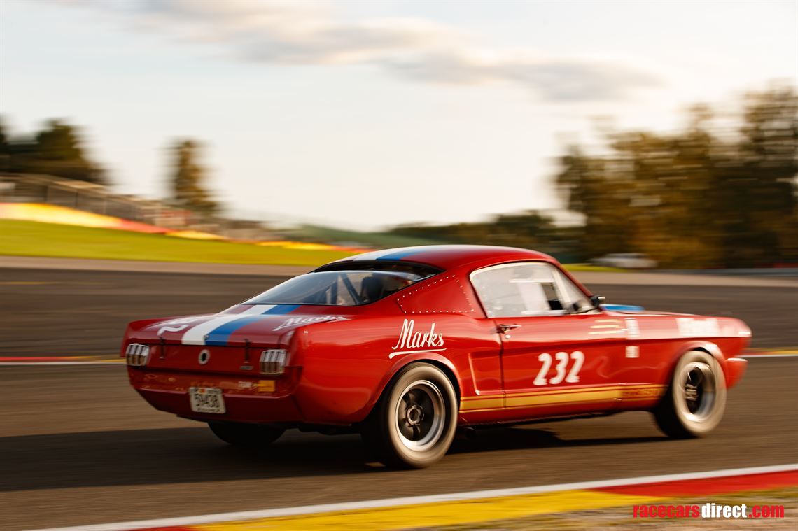 ford-mustang-350-gt-top-spec