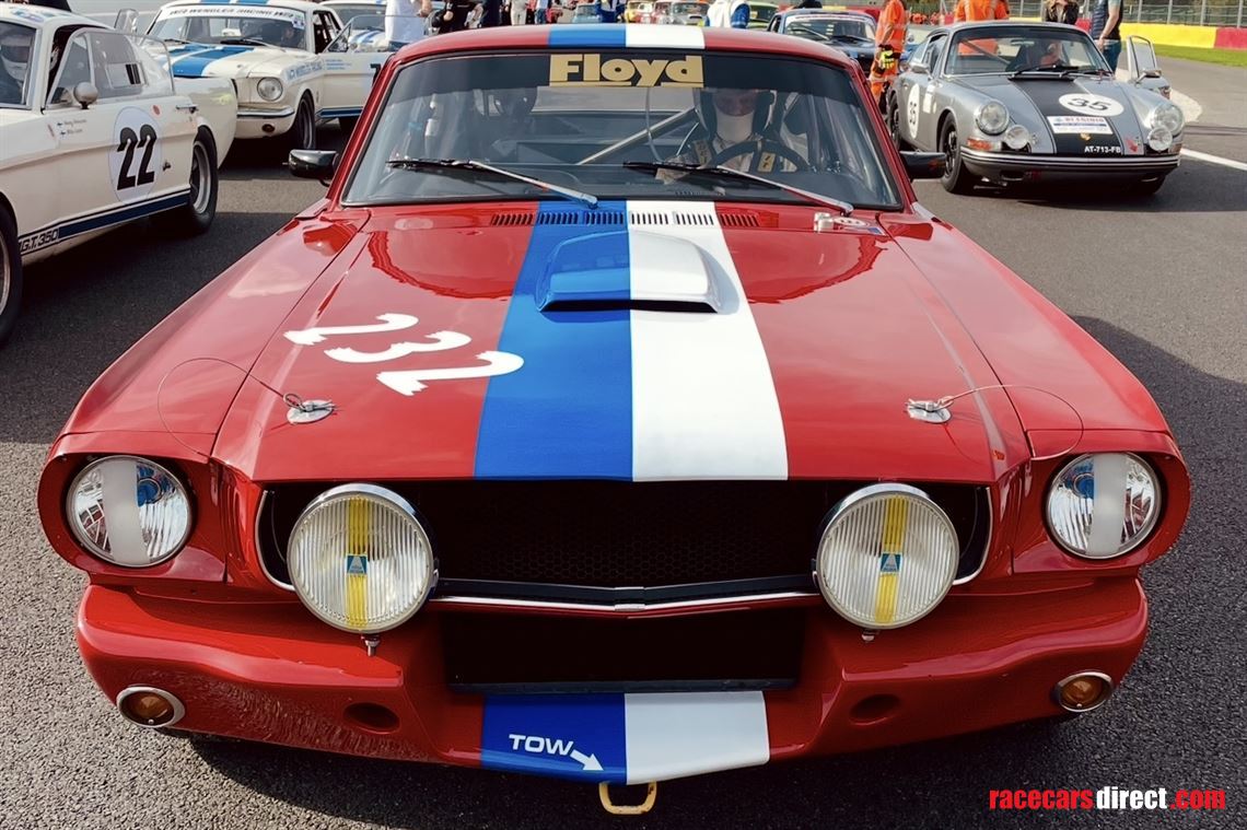 ford-mustang-350-gt-top-spec