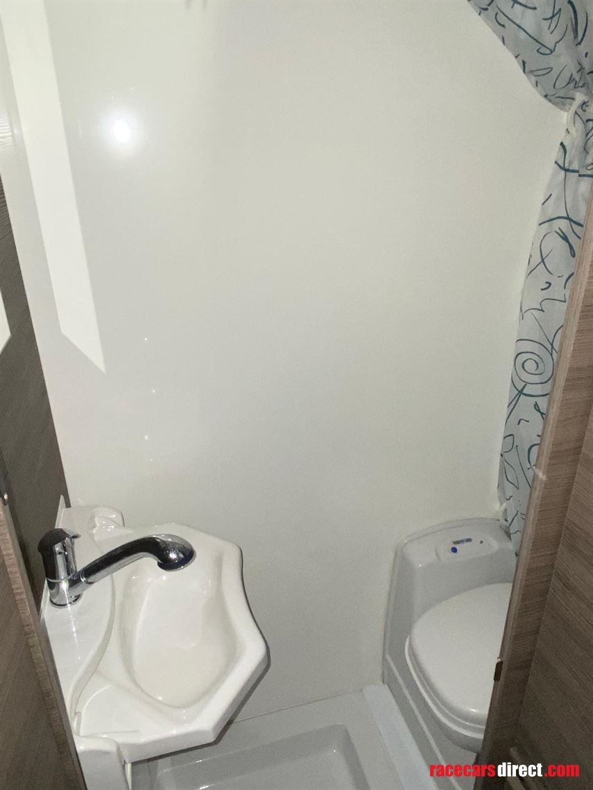 turatello-f35-racecar-transport-and-accommoda