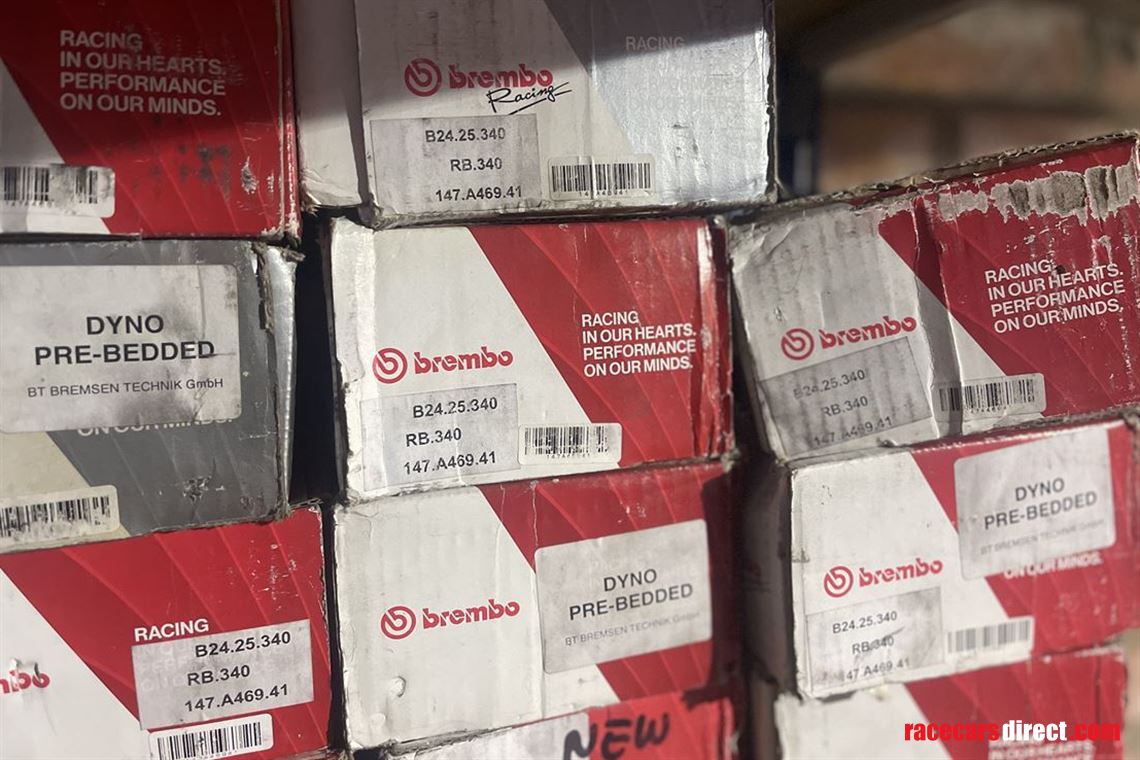 brembo-brand-new-b2425340-brake-pads