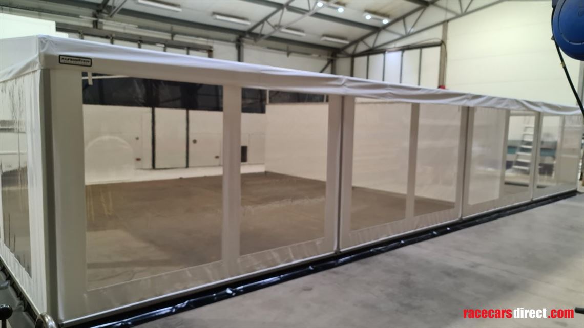 race-team-transporter