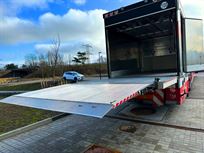 race-team-transporter