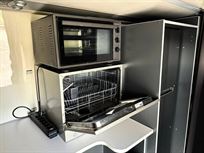 race-team-transporter