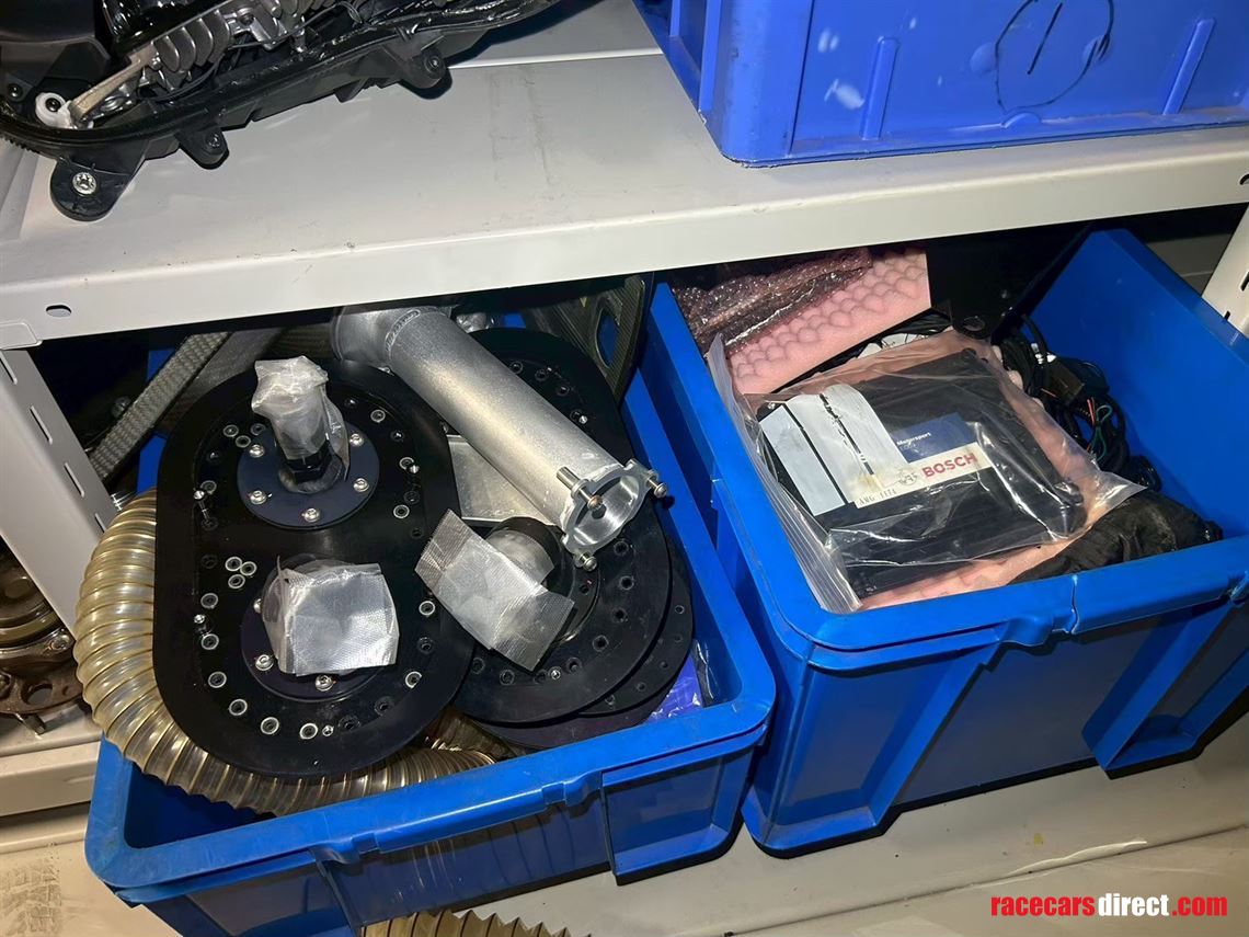 2020-mercedes-amg-gt4-evo