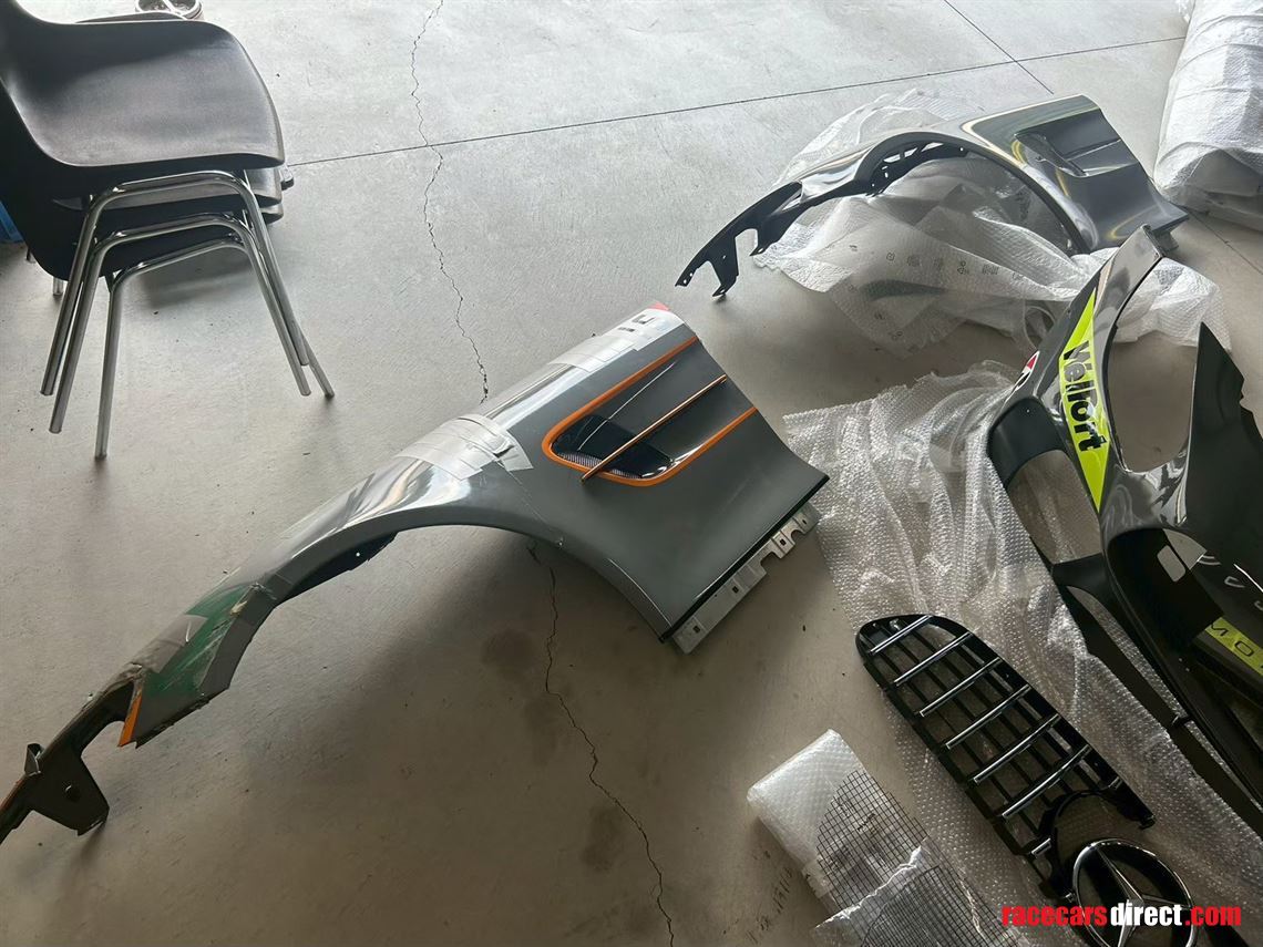 2020-mercedes-amg-gt4-evo