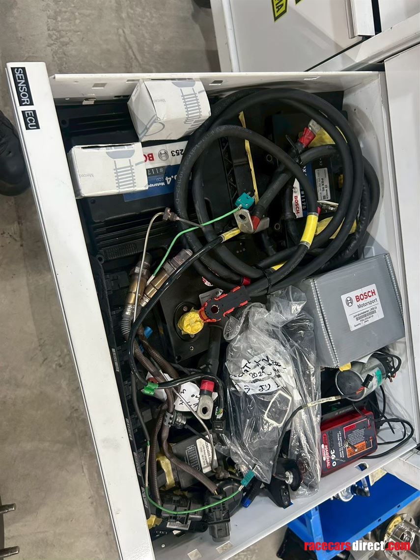 2020-mercedes-amg-gt4-evo