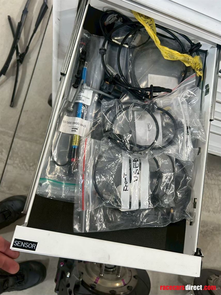 2020-mercedes-amg-gt4-evo