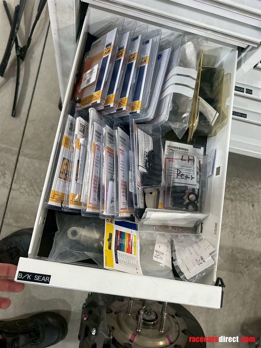 2020-mercedes-amg-gt4-evo