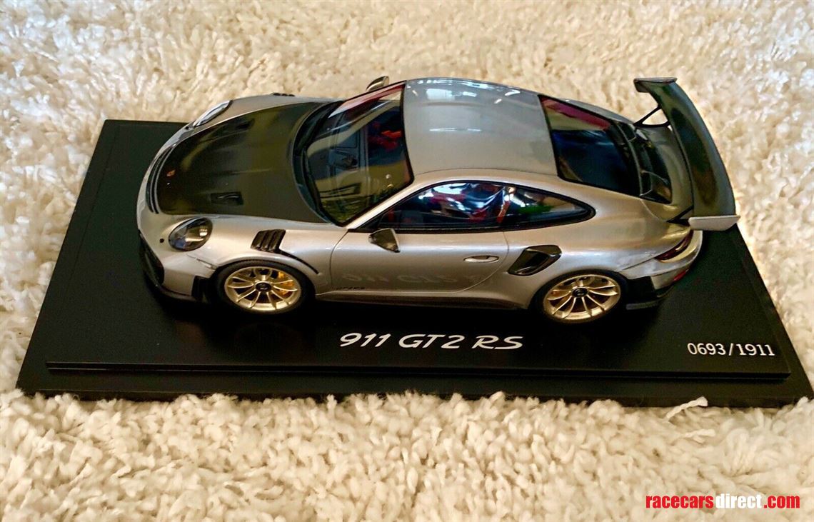 spark-porsche-model-car-collection-118-143
