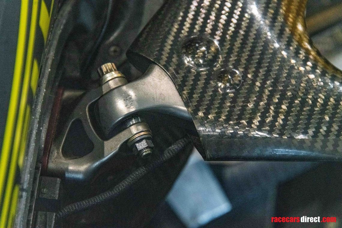 formula-1-caterham-ct01-2012---ex-petrov