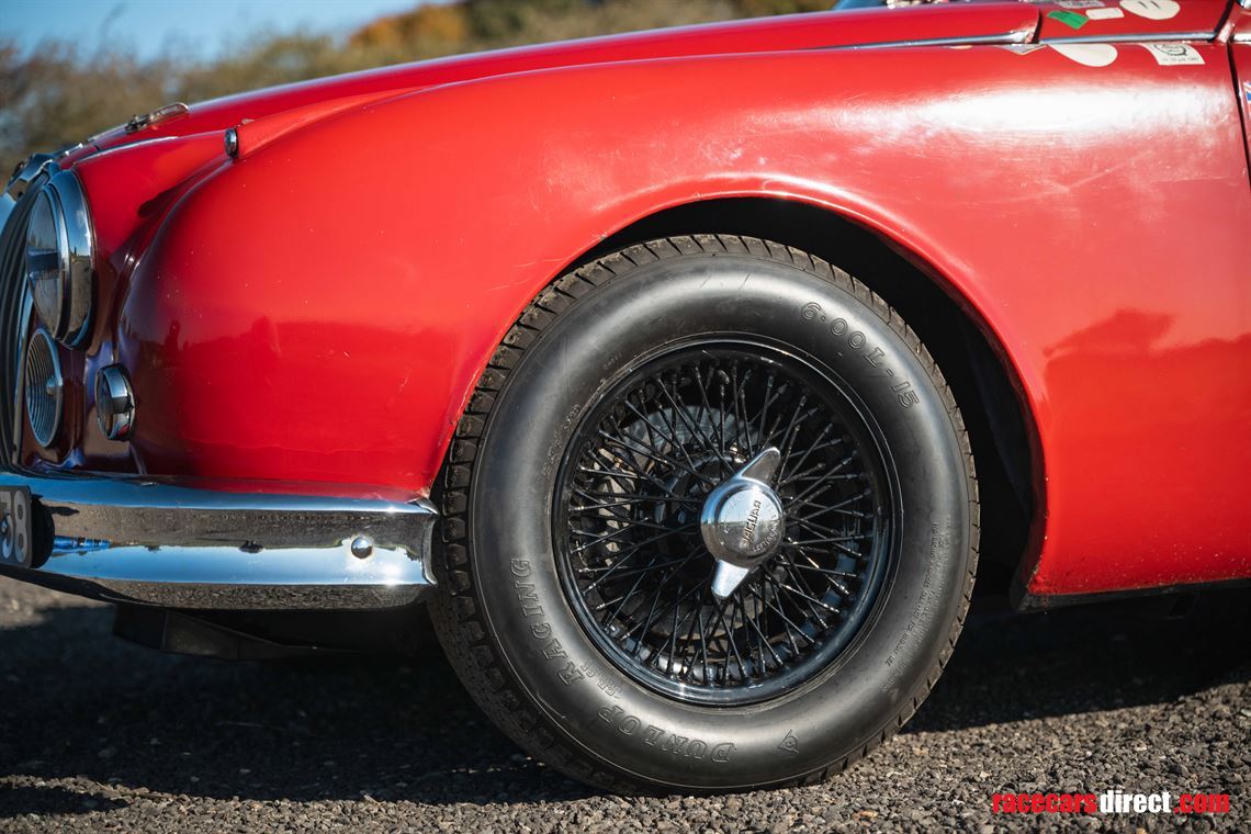 jaguar-mk-2-race-car---fia-htp