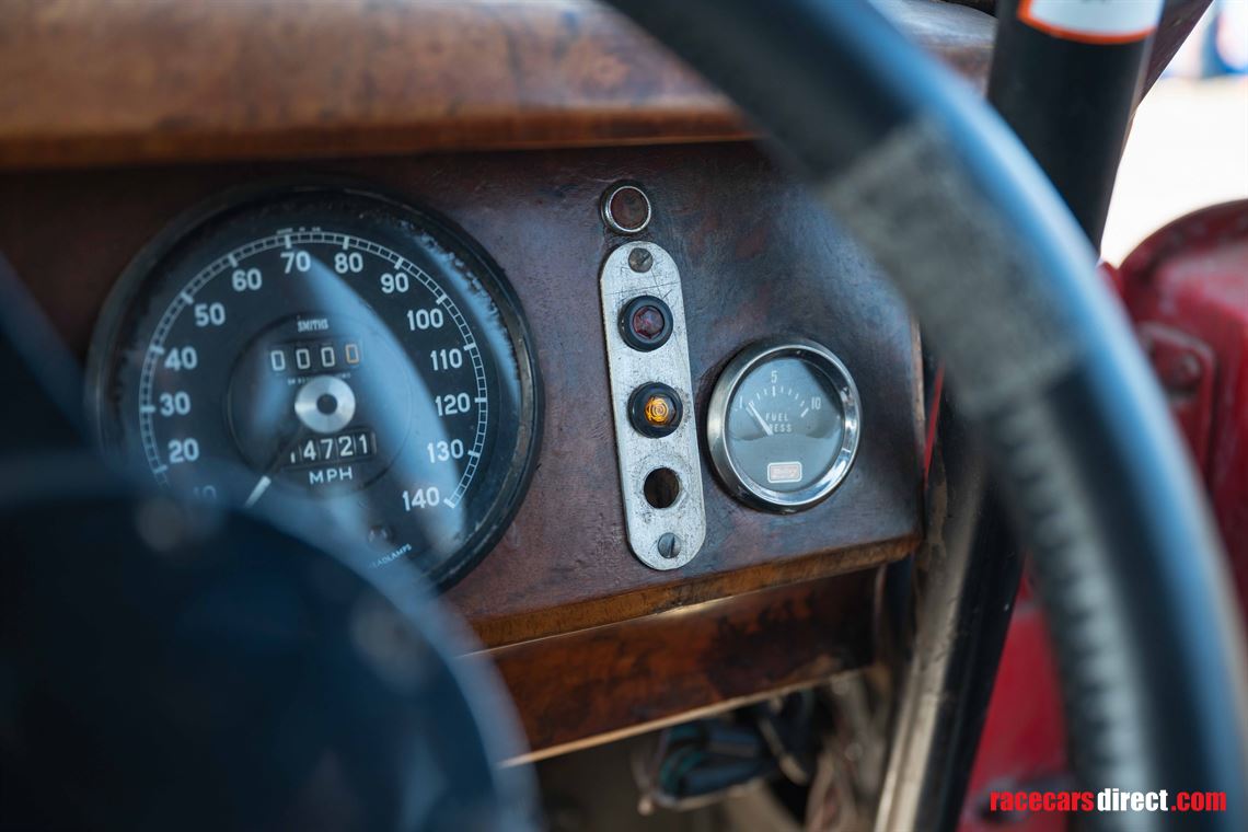 jaguar-mk-2-race-car---fia-htp
