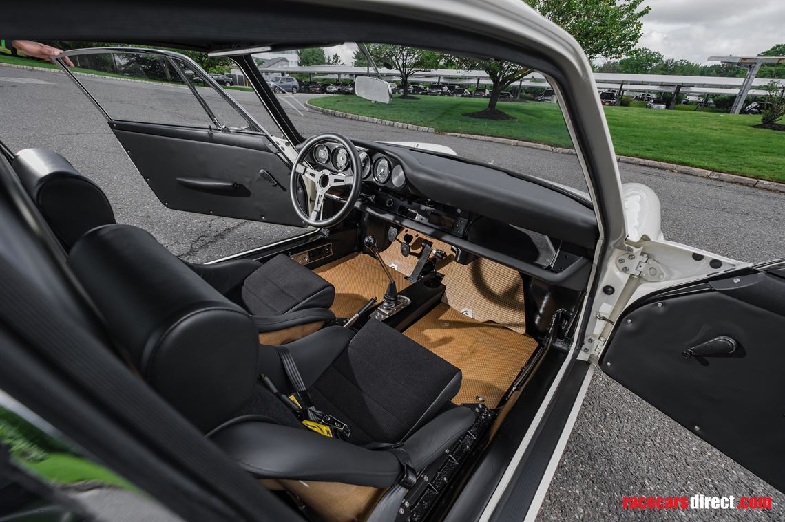 1967-porsche-911r-tribute