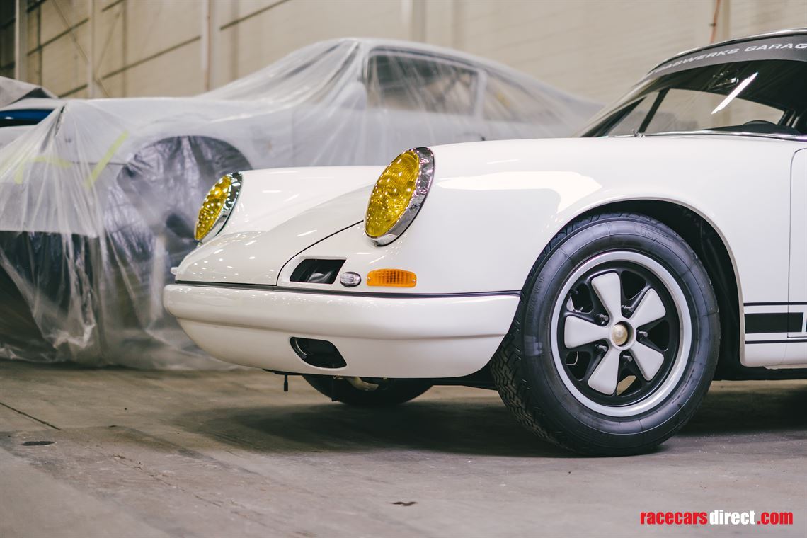 1967-porsche-911r-tribute