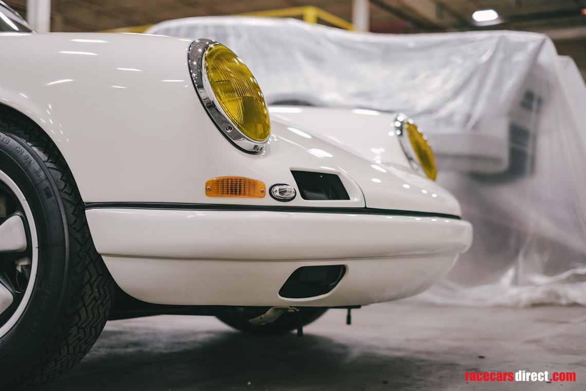 1967-porsche-911r-tribute