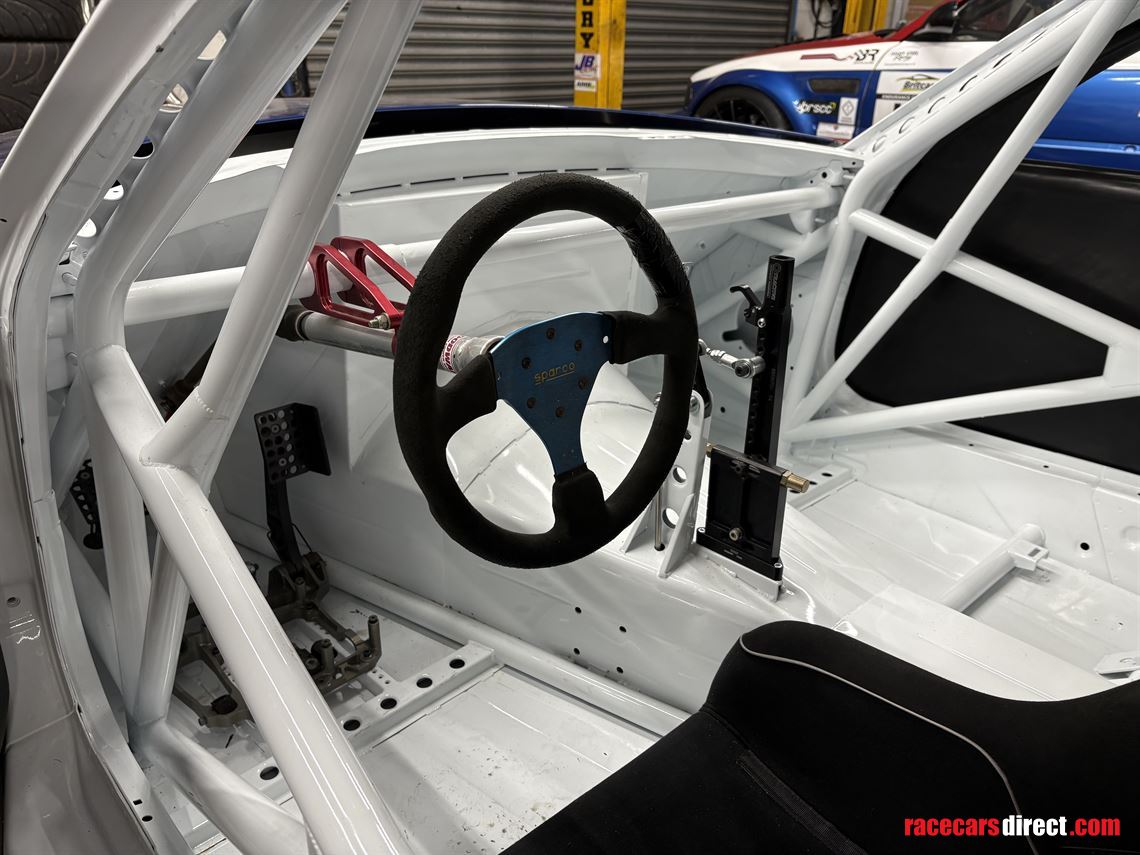 bmw-z4-gtr-v10-engine-sequential-gearbox-flos