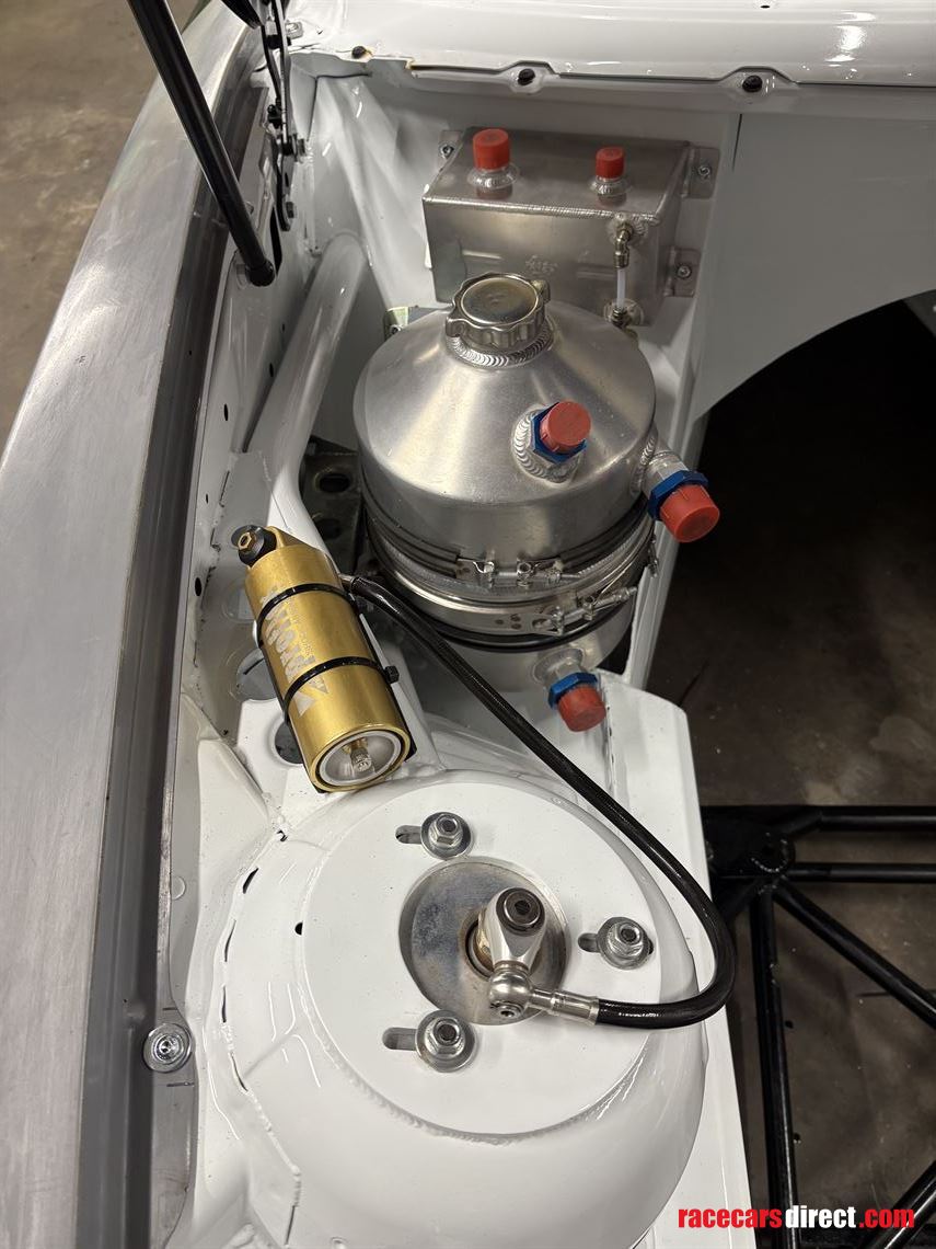 bmw-z4-gtr-v10-engine-sequential-gearbox-flos