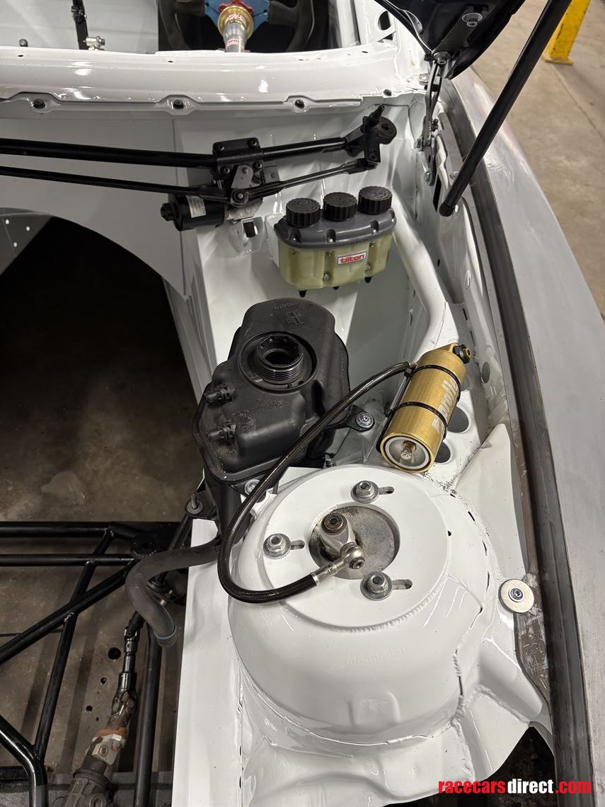 bmw-z4-gtr-v10-engine-sequential-gearbox-flos