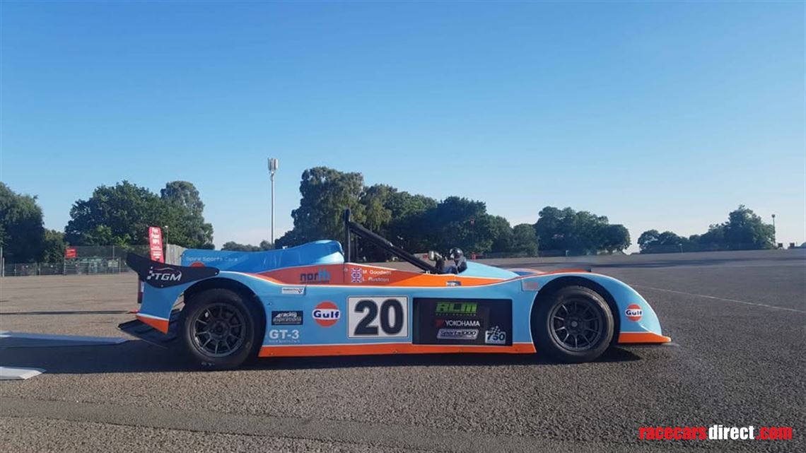 Racecarsdirect.com - Spire GT3 Race Car Gulf Racing Colours