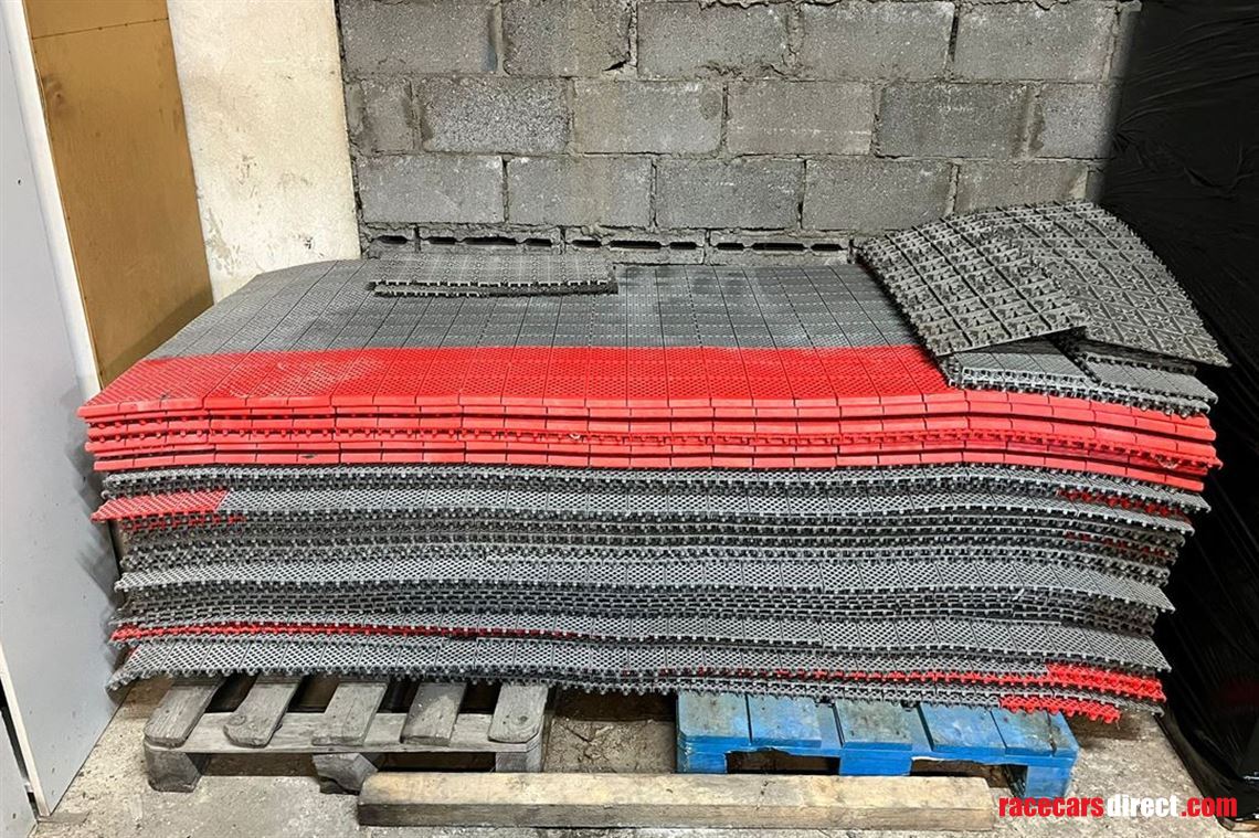 pit-racing-floor-used