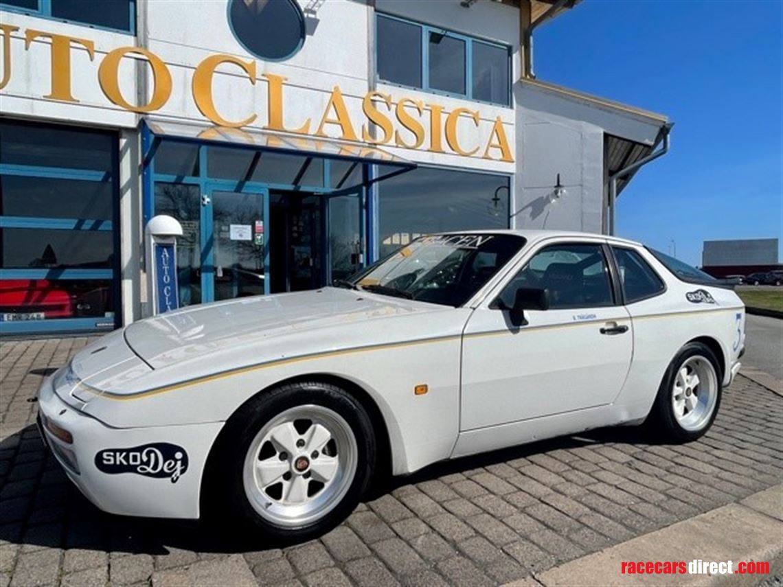 porsche-944-turbo-cup