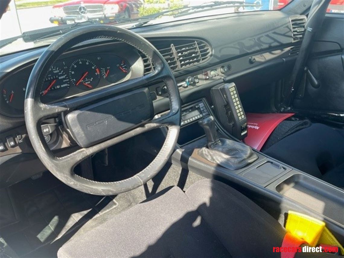 porsche-944-turbo-cup