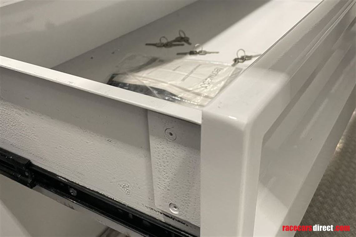 3-car-transporter-with-twin-slide-out-pods