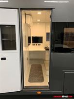 3-car-transporter-with-twin-slide-out-pods