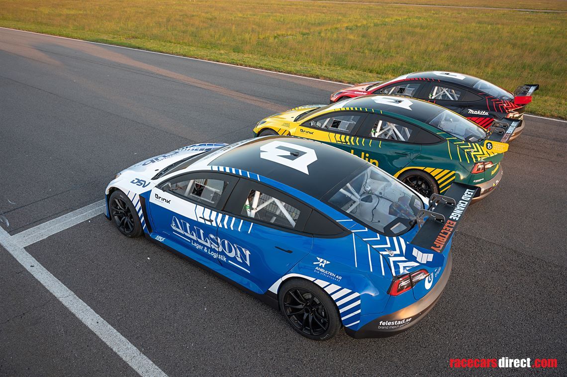 3-x-tesla-model-3-stcc-epwr