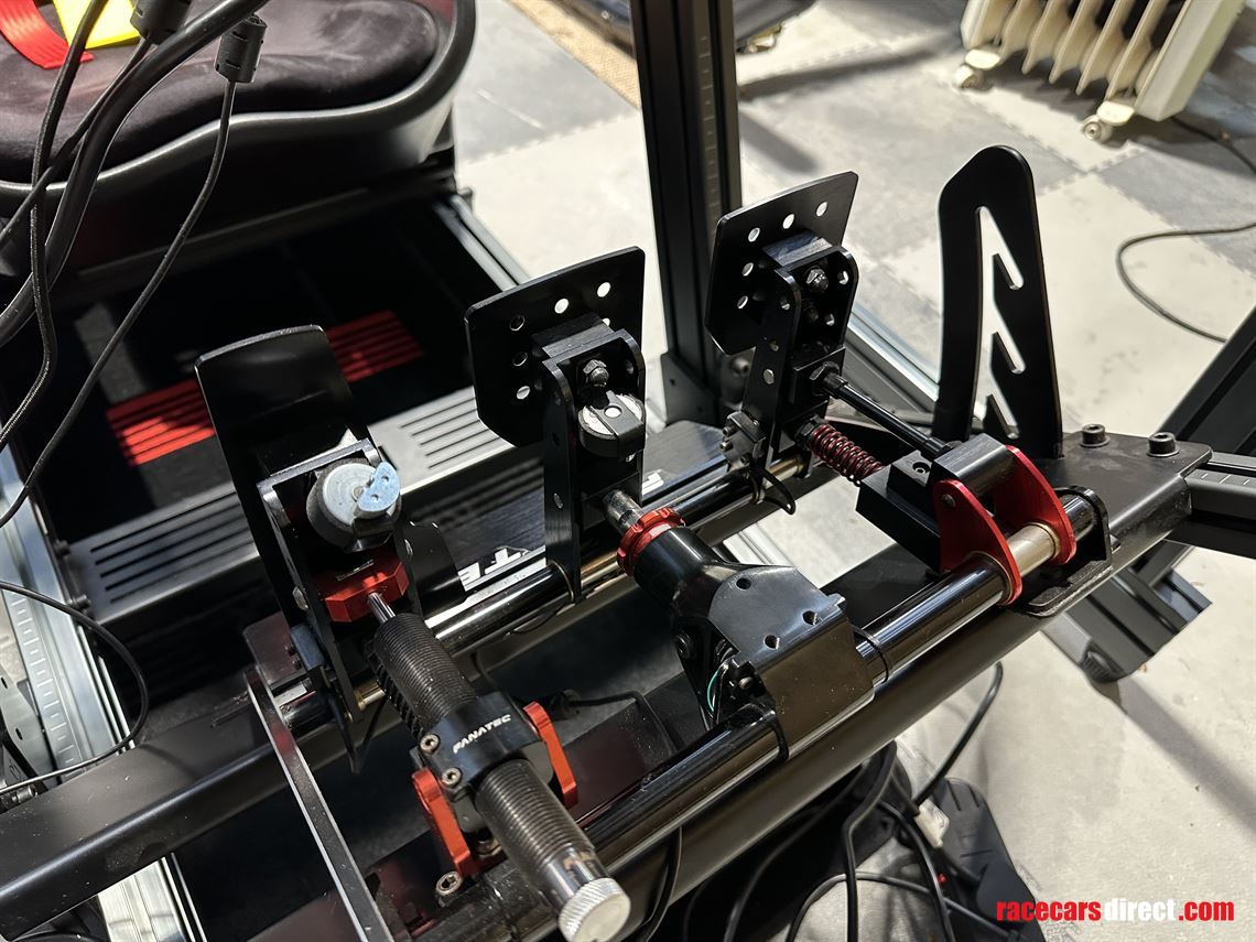 fanatec-elite-series-simulator