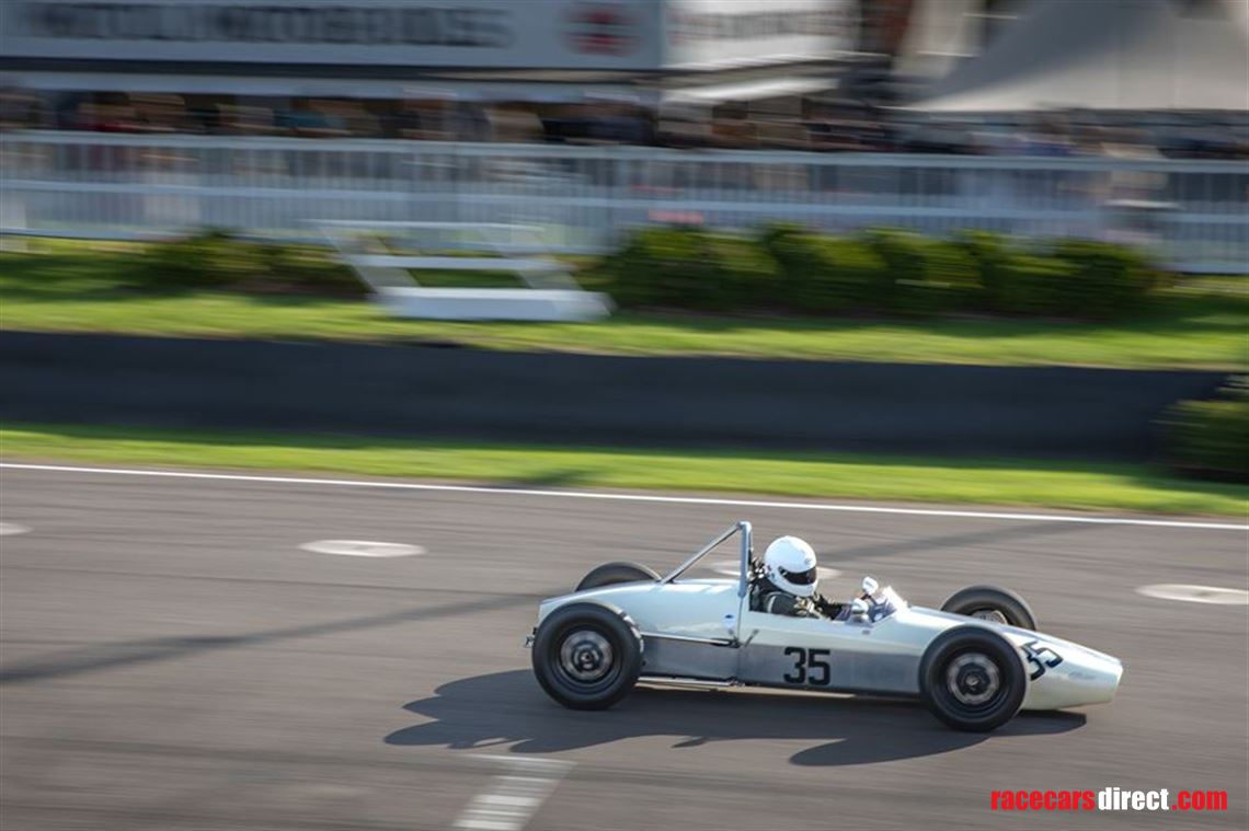 Envoy Formula Junior racing at Goodwood Revival