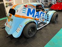 legend-race-car