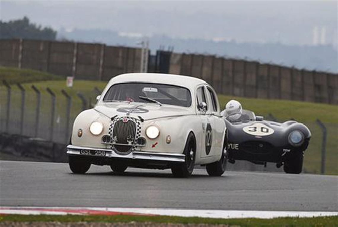jaguar-mk1-race-car