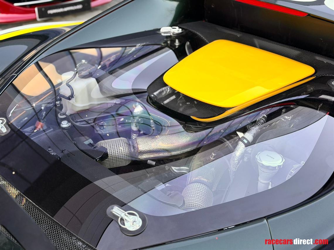 ferrari-296-challenge