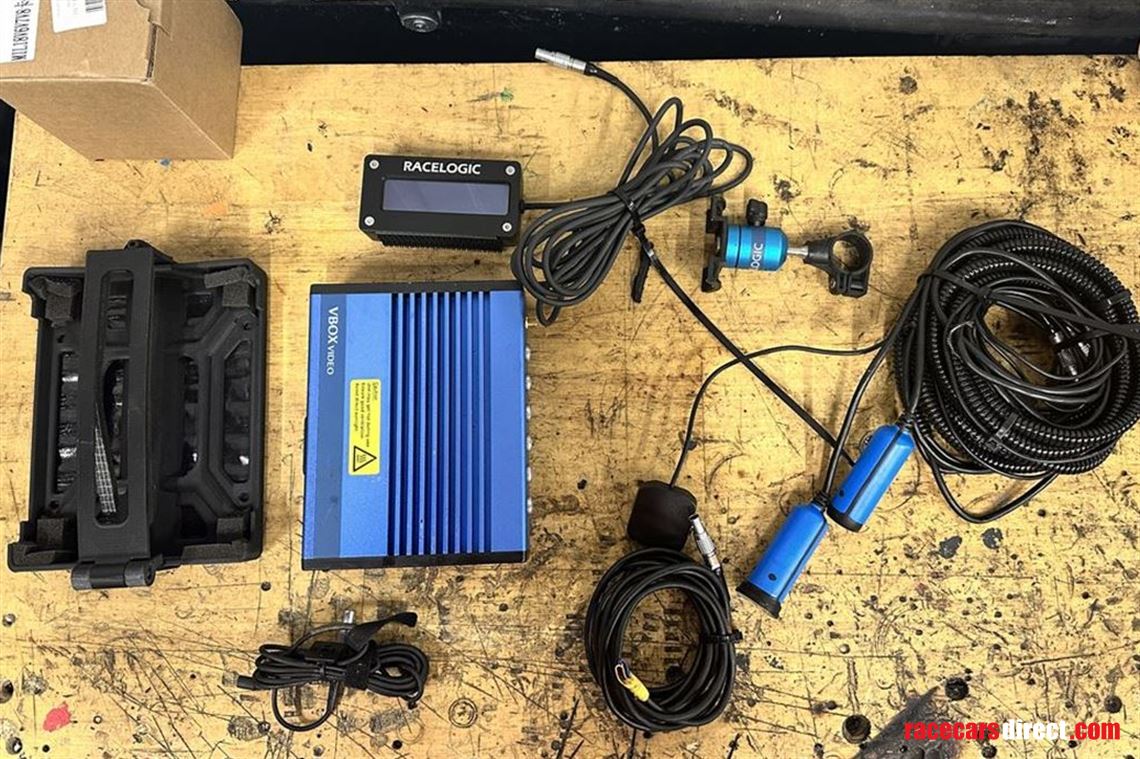 Racecarsdirect.com - Racelogic VBOX Video HD2 Dual Camera System + OLED