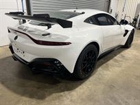 aston-martin-gt4-17a